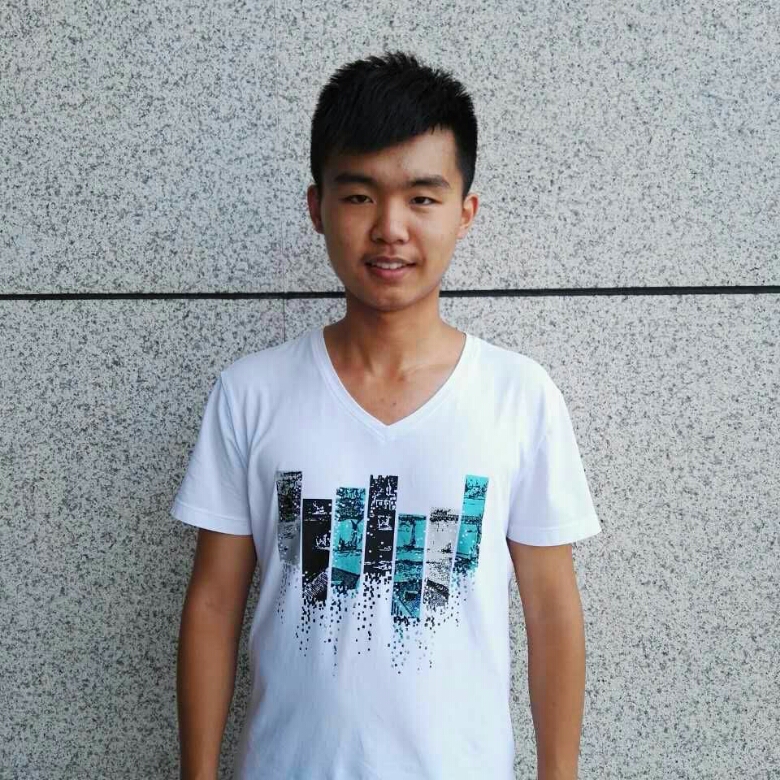 18岁是芜湖市无为中学高三(1)班应届毕业生,高考总分703,2016年高考